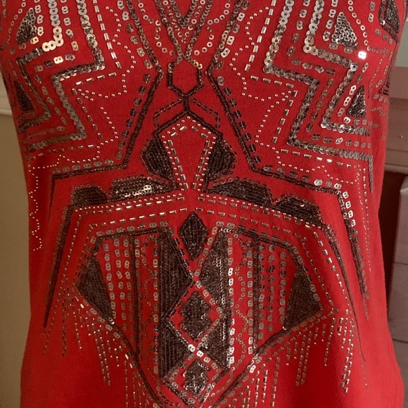 Express Tank Top - Picture 2 of 3
